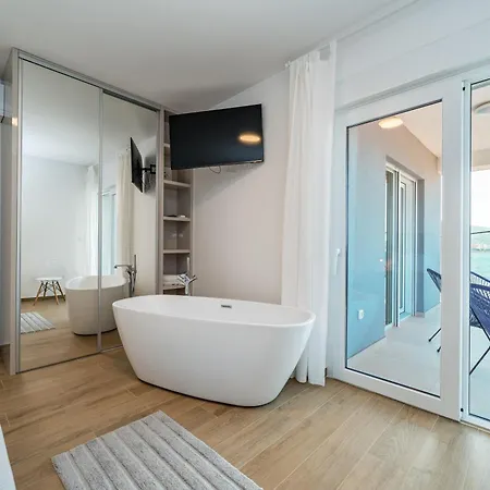 My Dalmatia - Luxury Tala With Amazing Sea View, Private Heated Pool And Sauna Σπίτι διακοπών *