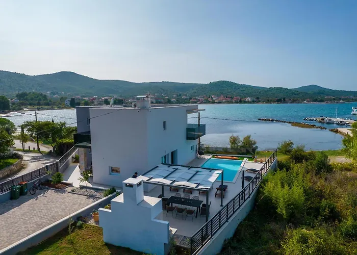 Ferienhaus My Dalmatia - Luxury Tala With Amazing Sea View, Private Heated Pool And Sauna Pašman