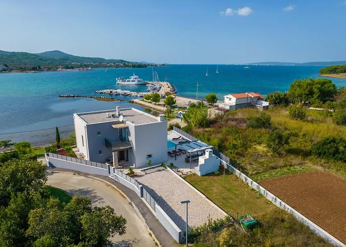 Ferienhaus My Dalmatia - Luxury Tala With Amazing Sea View, Private Heated Pool And Sauna Pašman